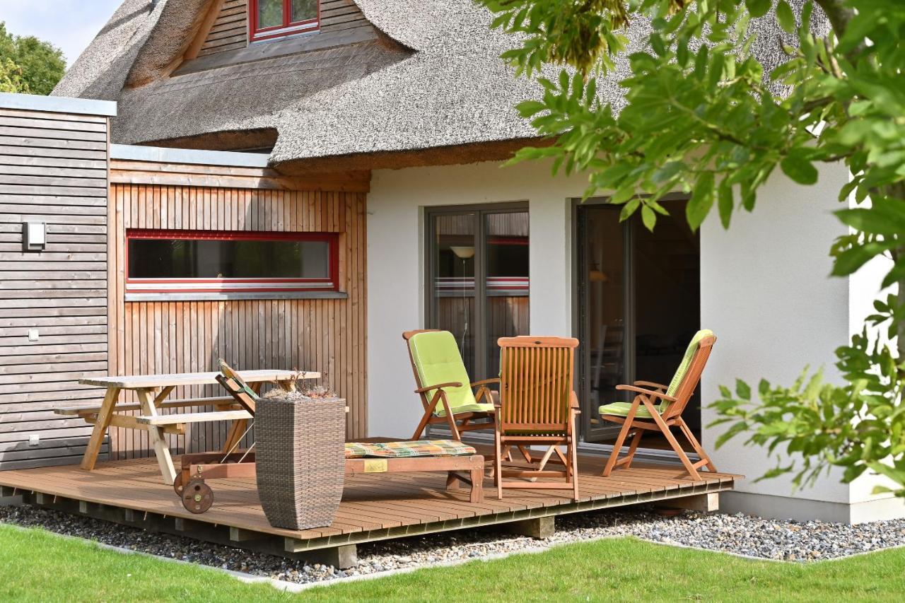 Reetdachhaus "Treibholz" Villa Wiek auf Ruegen Exterior photo